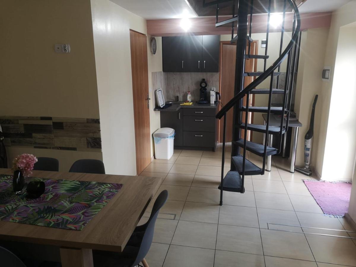 Pokoje Freedoor Lugniany ภายนอก รูปภาพ
